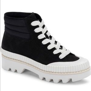 NWT Dolce Vita Ociana High Top Lace Up Platform Sneaker Sz 7